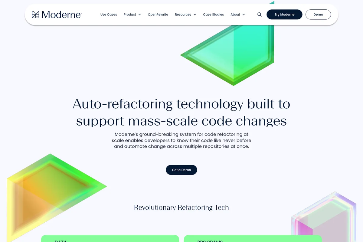 Moderne landing page hero promoting auto-refactoring technology with crisp text and abstract geometric visuals.