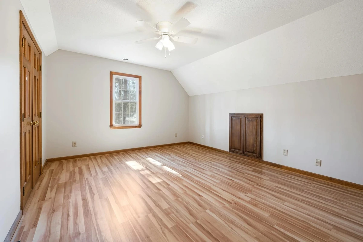 virtual-staging-ai before image showing an empty room ready for virtual staging with natural lighting and light-colored walls.
